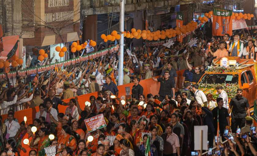PM Modi, CM Yogi Adityanath conduct massive roadshow in Kanpur ahead of ...