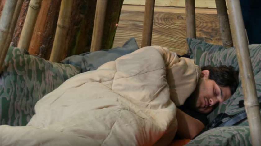 YouTuber Mridul Tiwari opted to sleep outside the house due to a shortage of beds and majority nomination on the very first day of Bigg Boss 19. 