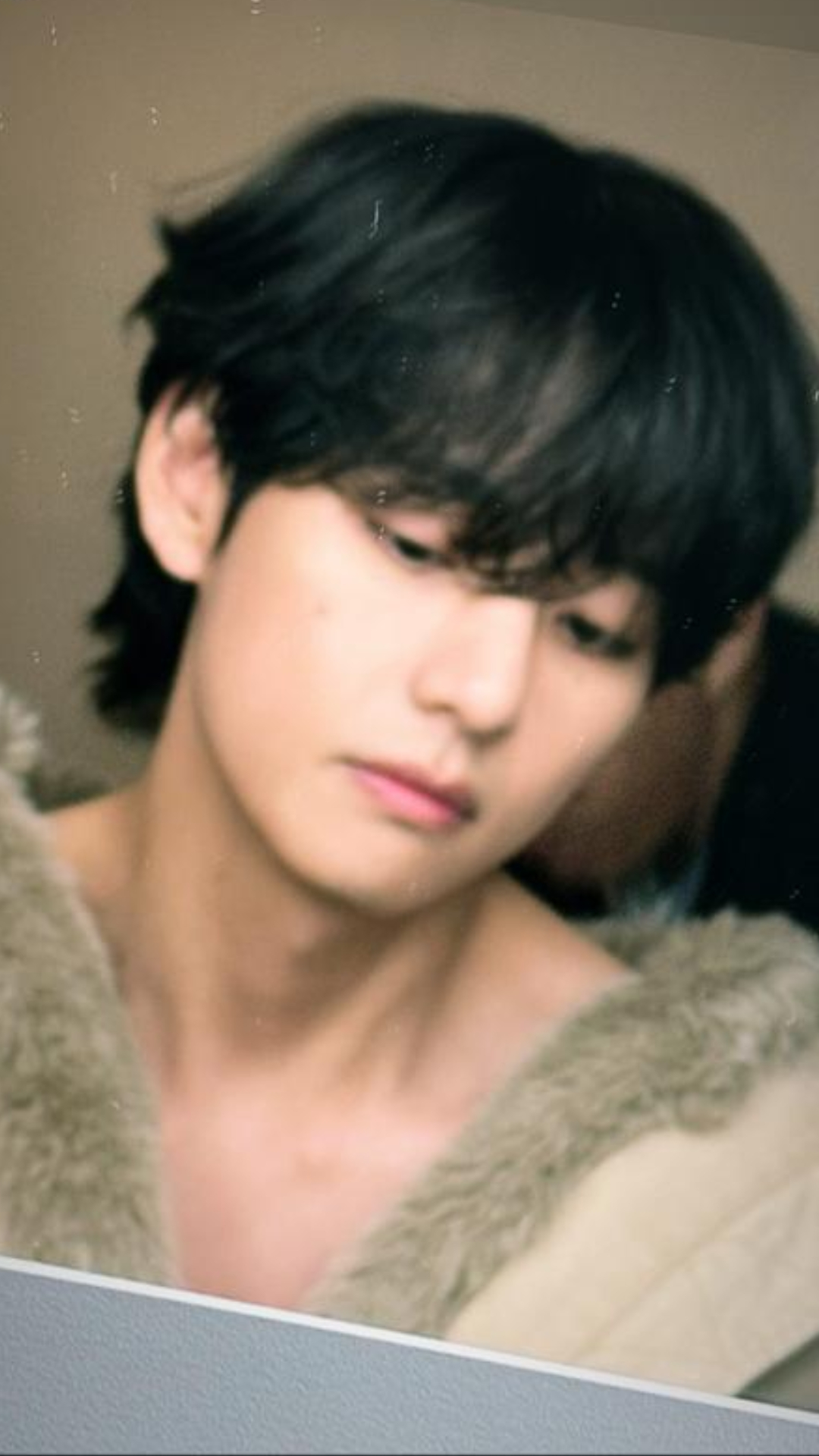 BTS V aka Kim Taehyung's best moments from Paris; singer teases with shirtless photos