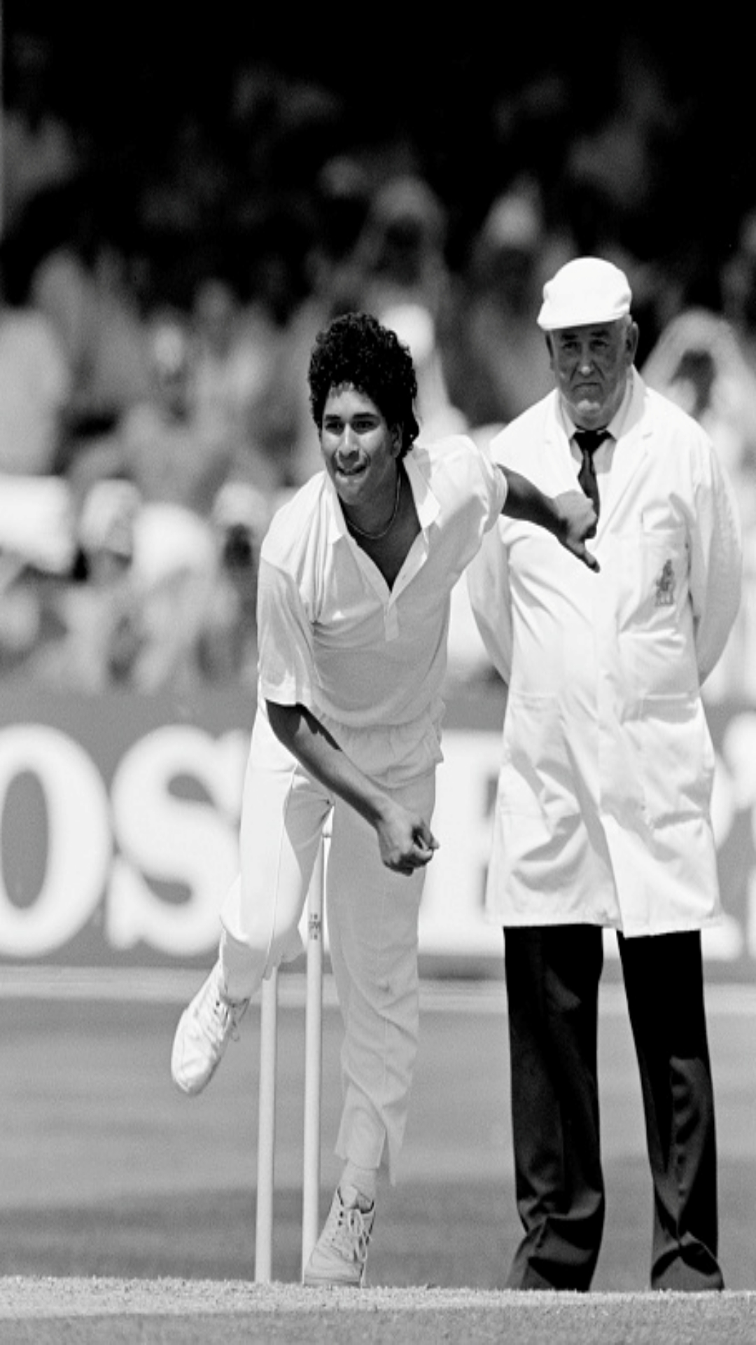 Sachin Tendulkar's bowling performance in each year of his career