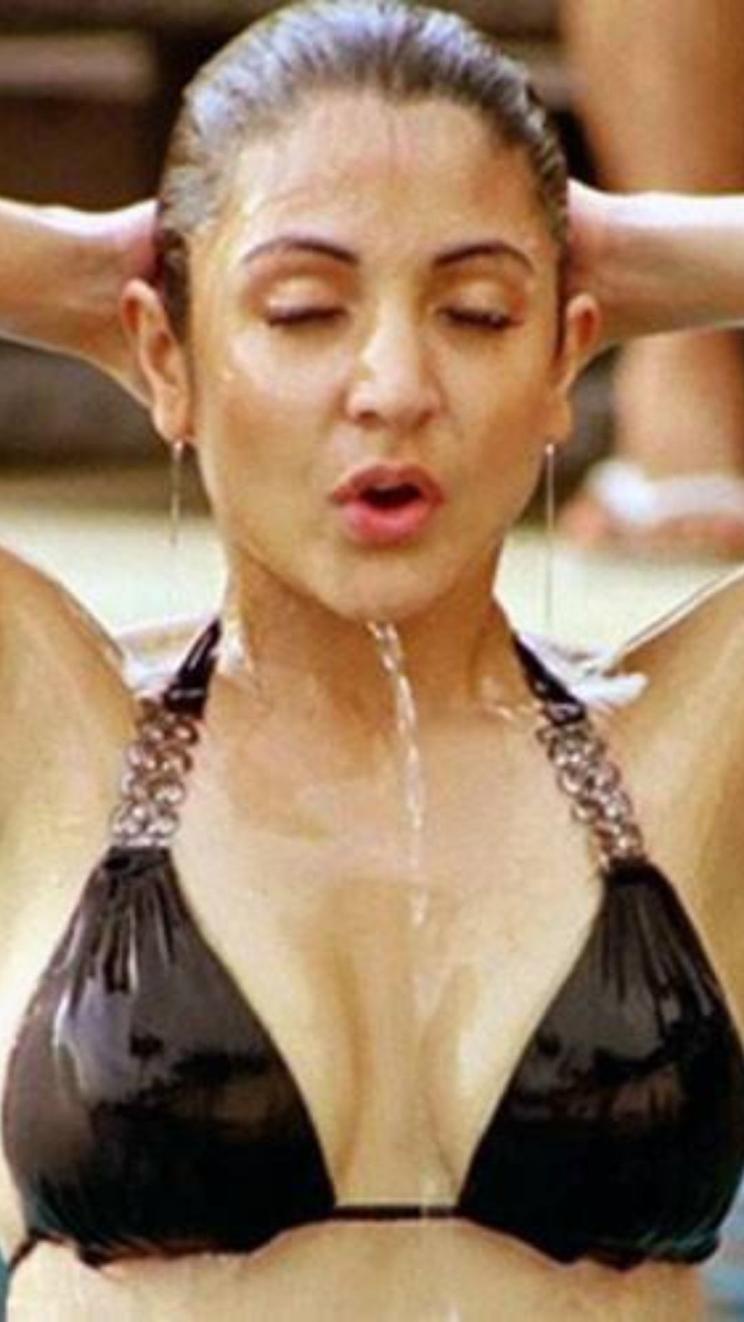 Anushka ki nangi photo