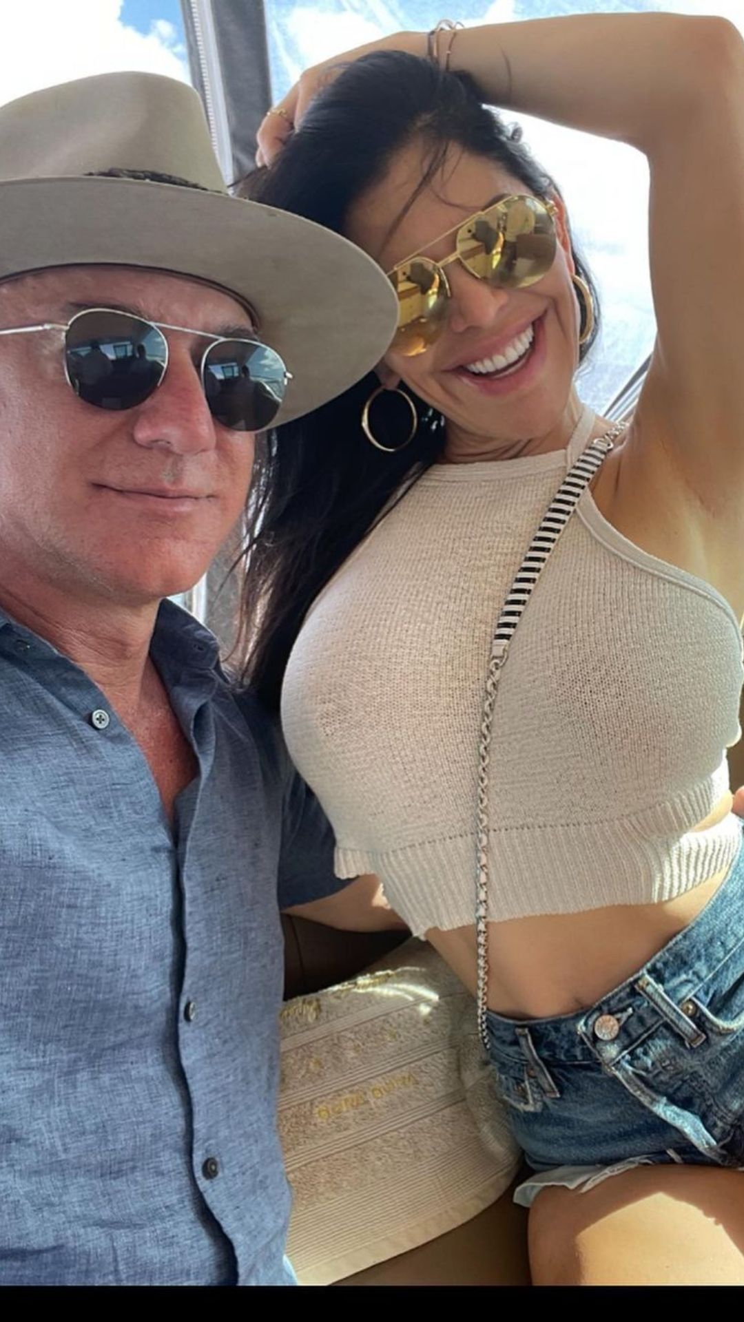 !0 things to know about Jeff Bezos and his new wife Lauren Sanchez