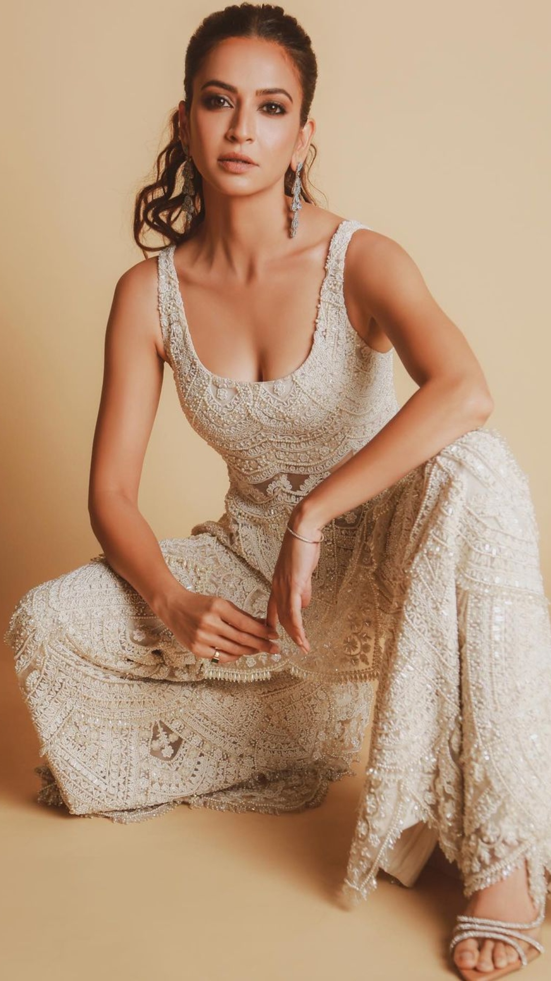 5 Stunning Ethnic Wear Inspirations From Kriti Kharbanda For Diwali 2023!