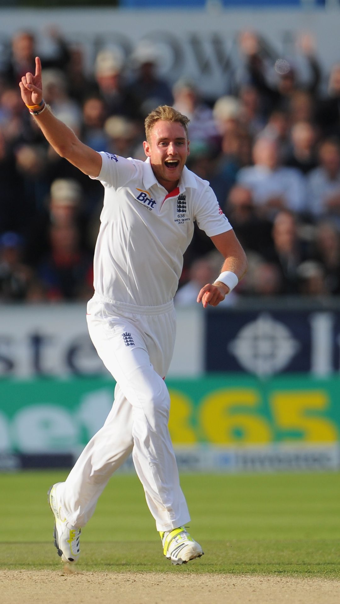 Top 5 memorable bowling spells of Stuart Broad in Test cricket 