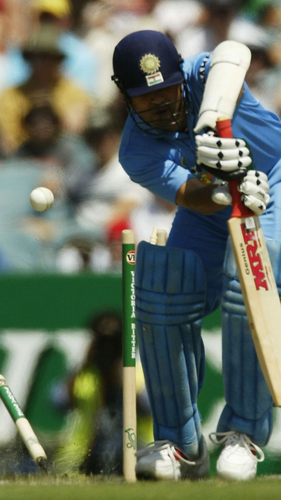 10 bowlers to dismiss Sachin Tendulkar most number of times in international cricket 