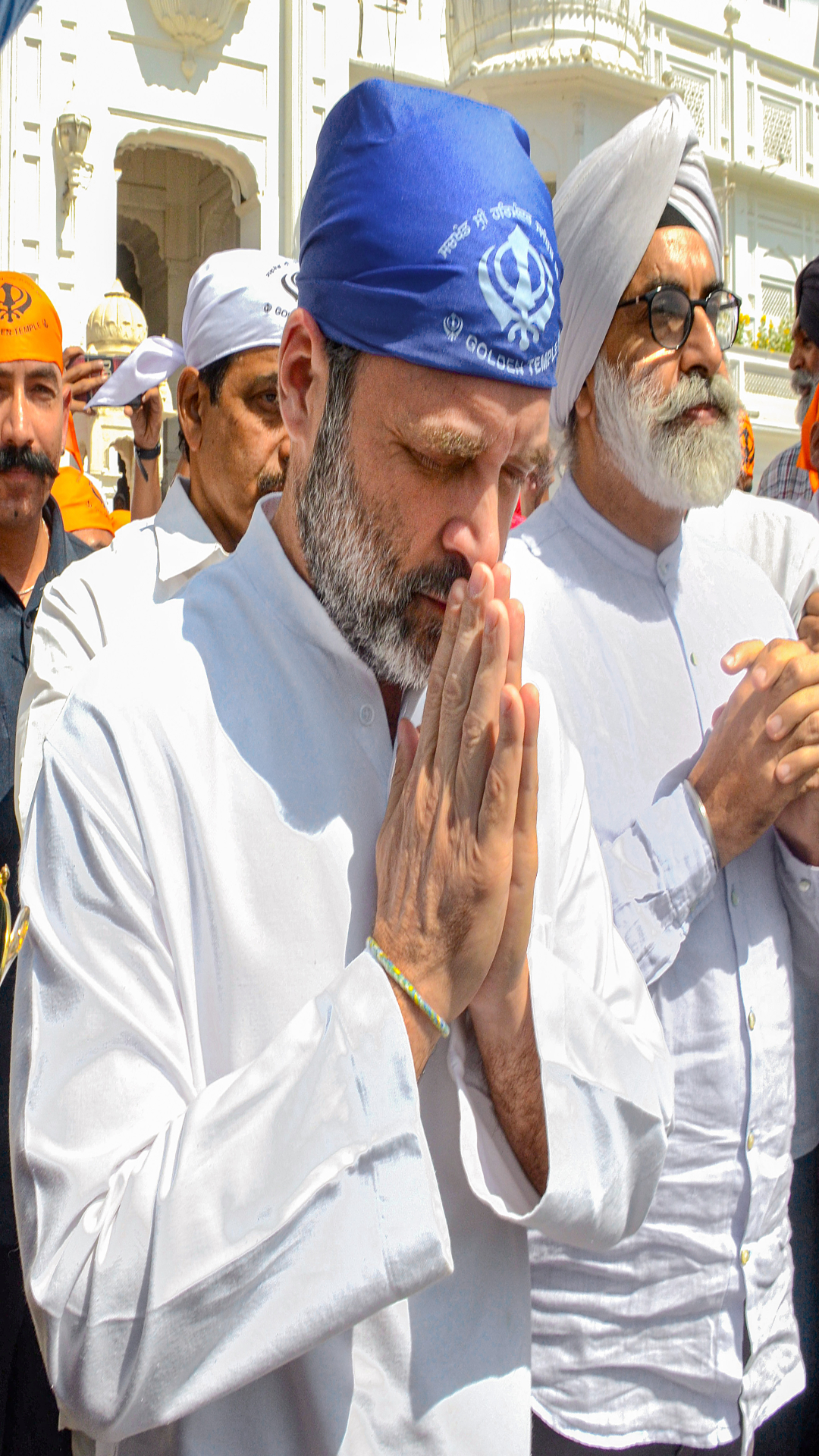 Rahul Gandhi's Golden Temple visit in pics