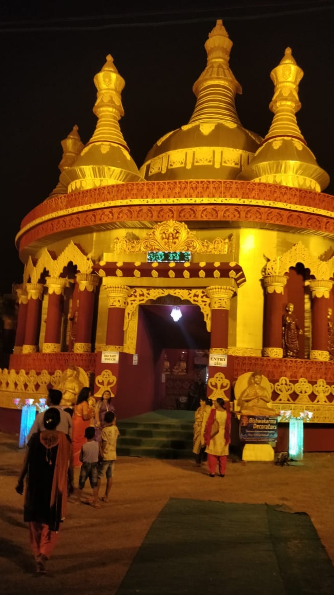 Noida Kalibari pandal (Sector 26)