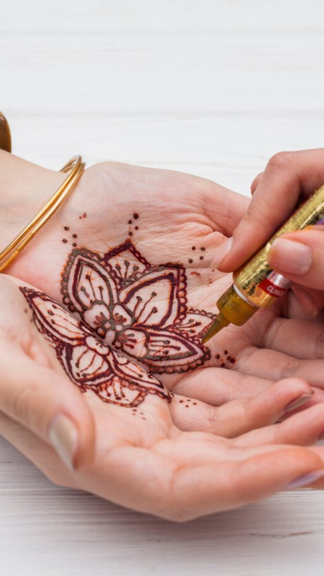 Diwali 2023 Seven Simple Yet Beautiful Mehendi Designs To Complete 