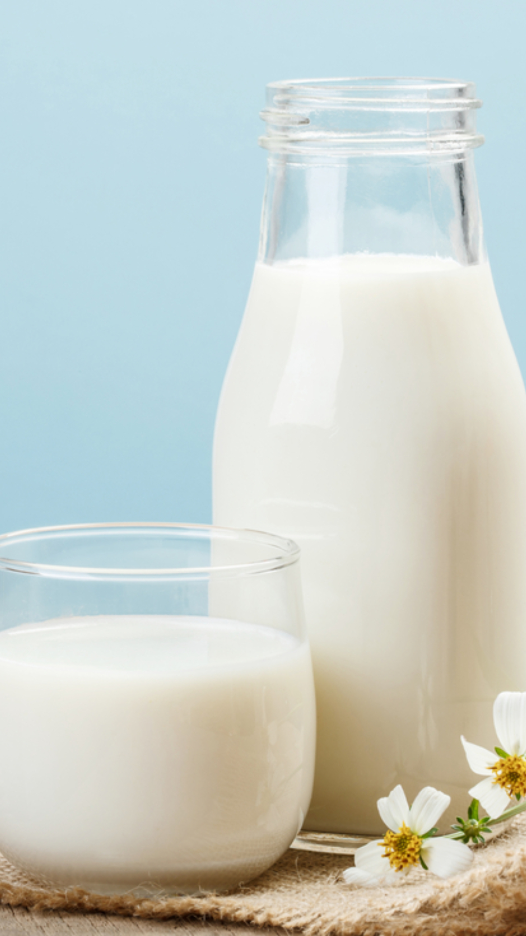 5 things to add to your glass of milk to enhance its power