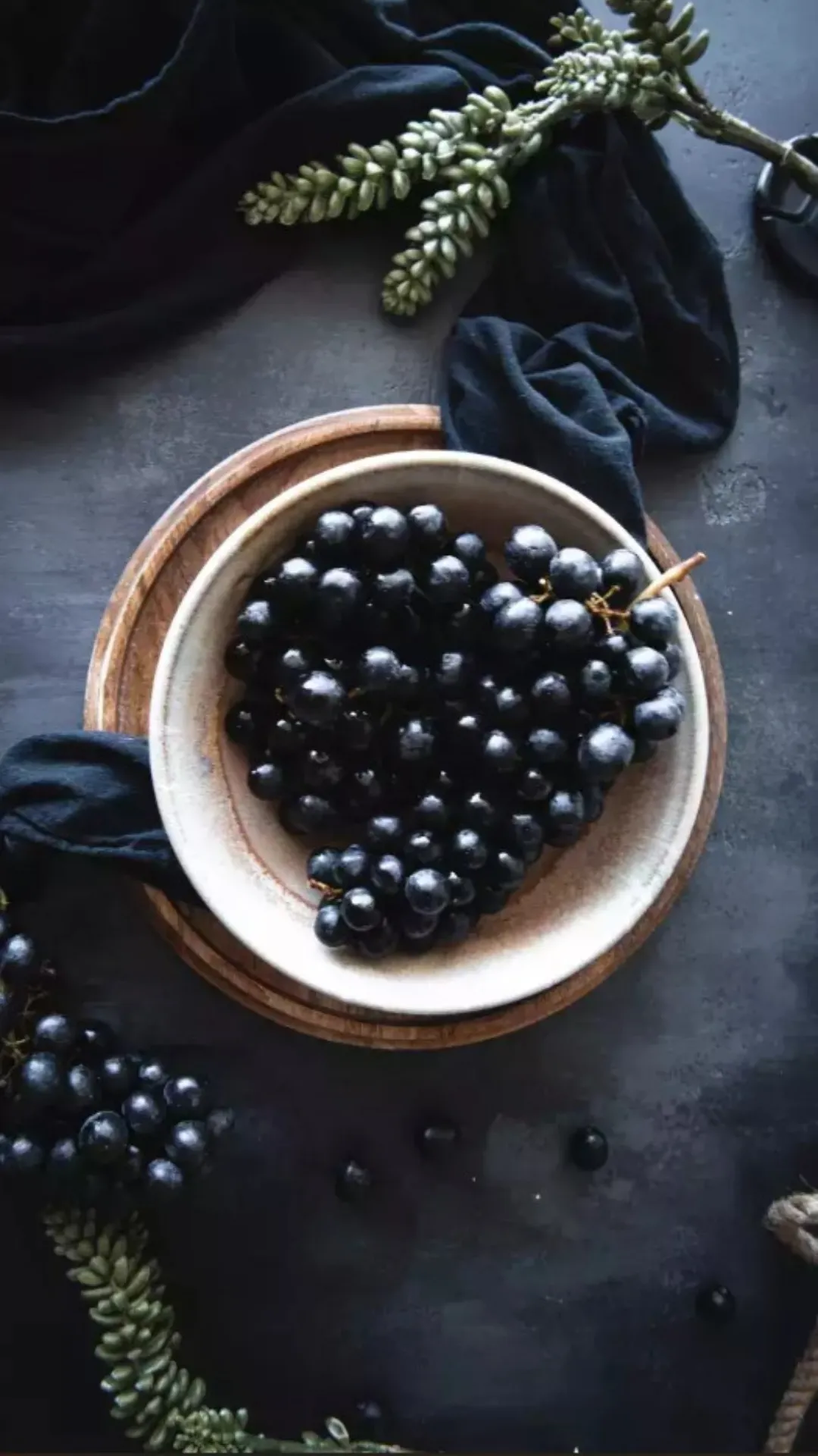5 health benefits of black grapes