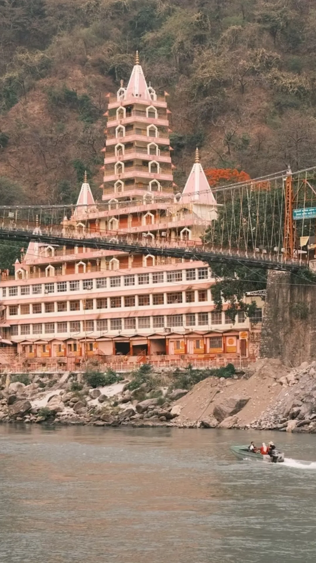 5 things you must do in Rishikesh