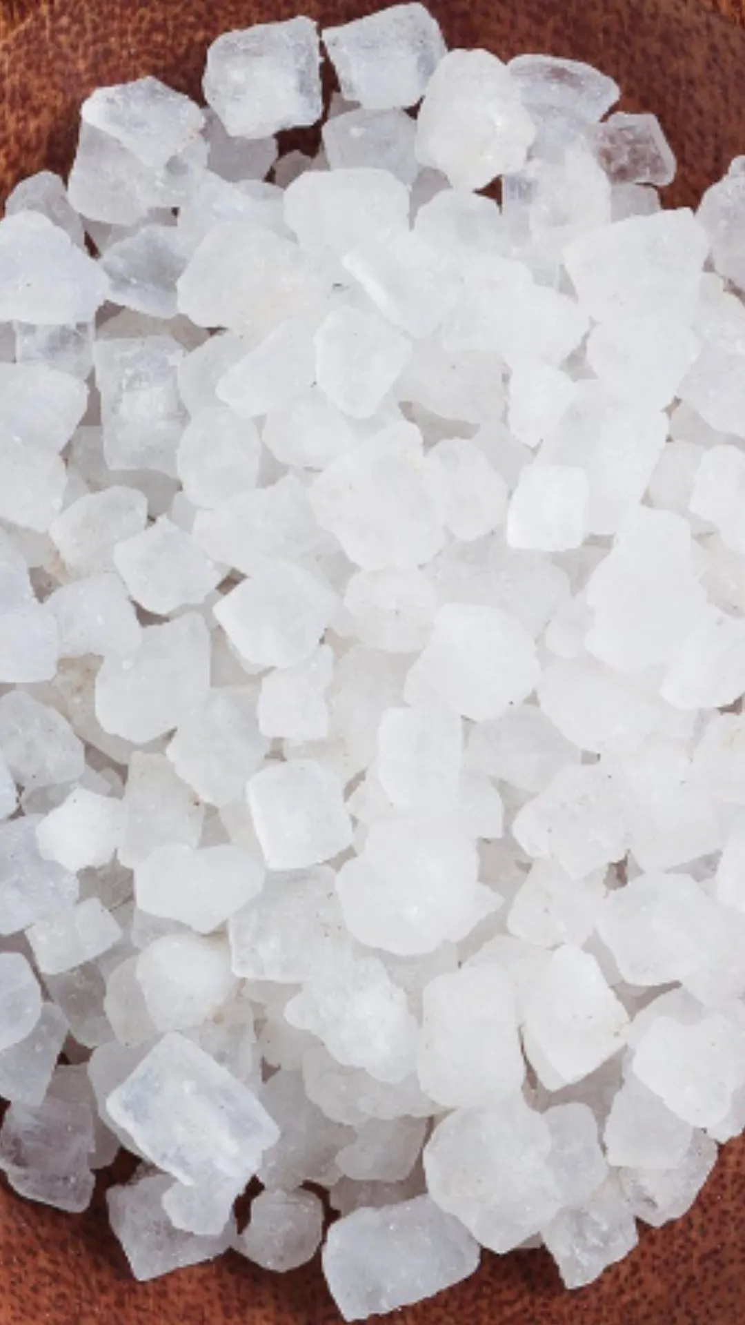 5 simple steps to use camphor in healing cracked heels