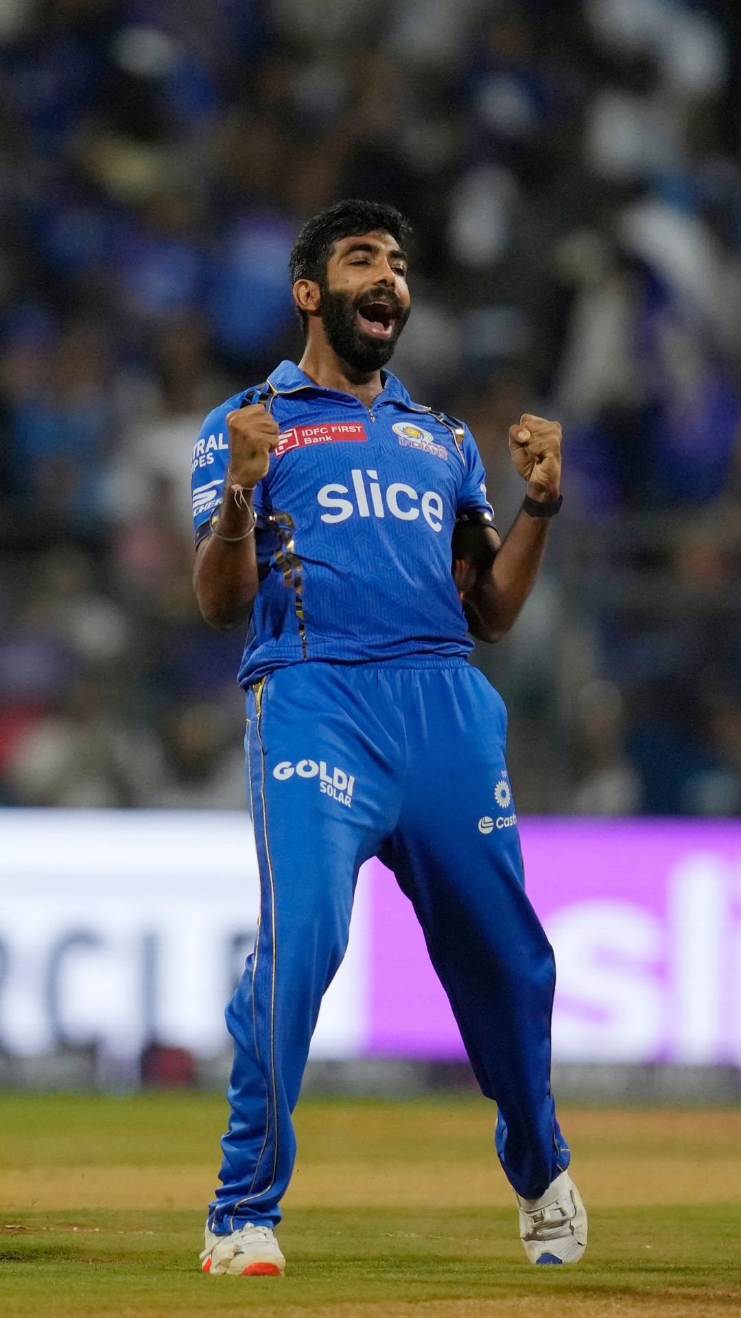 6 bowlers with higher salary than Jasprit Bumrah in IPL 2024