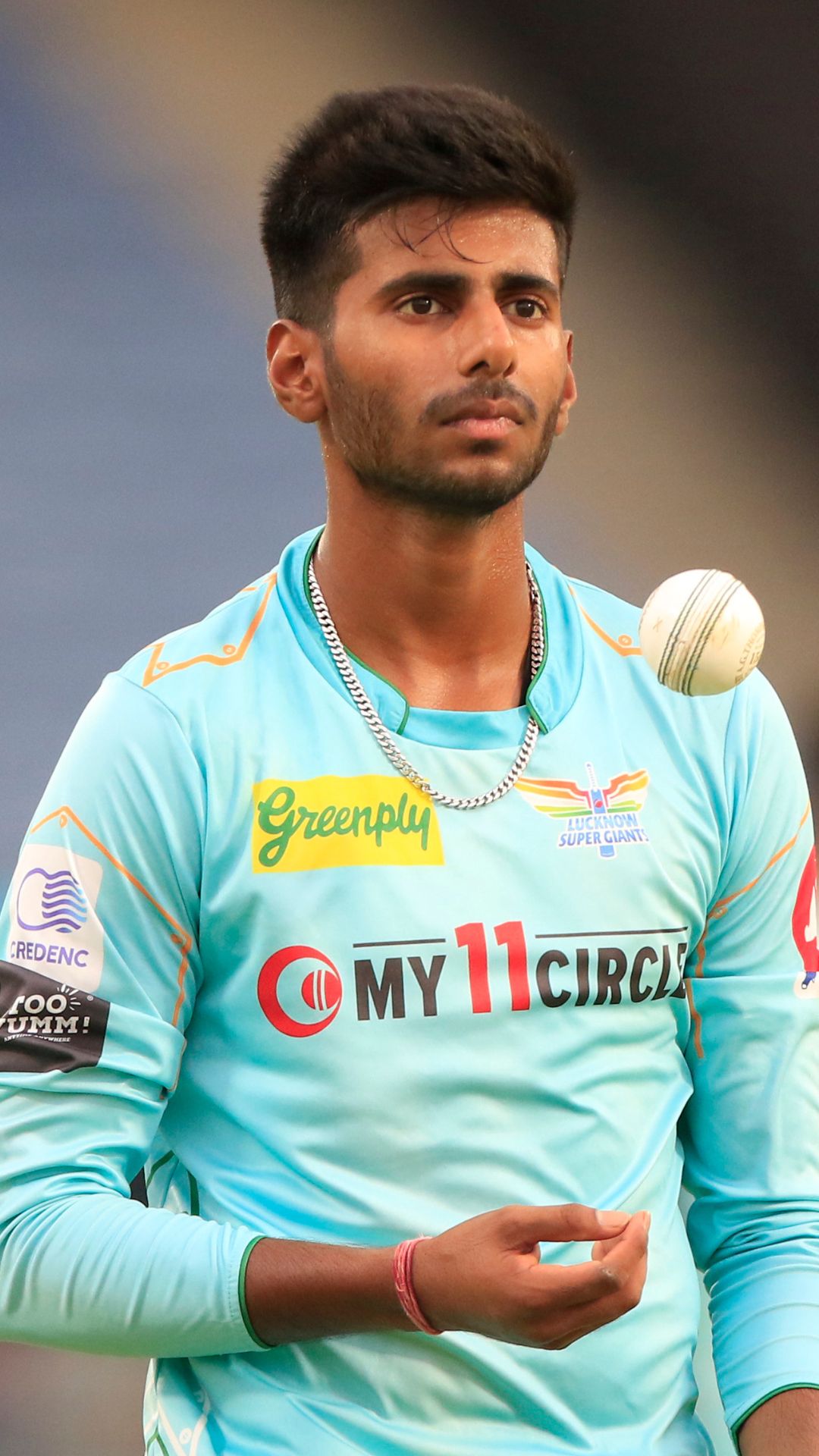 What is LSG pacer Mayank Yadav's IPL salary in 2024?