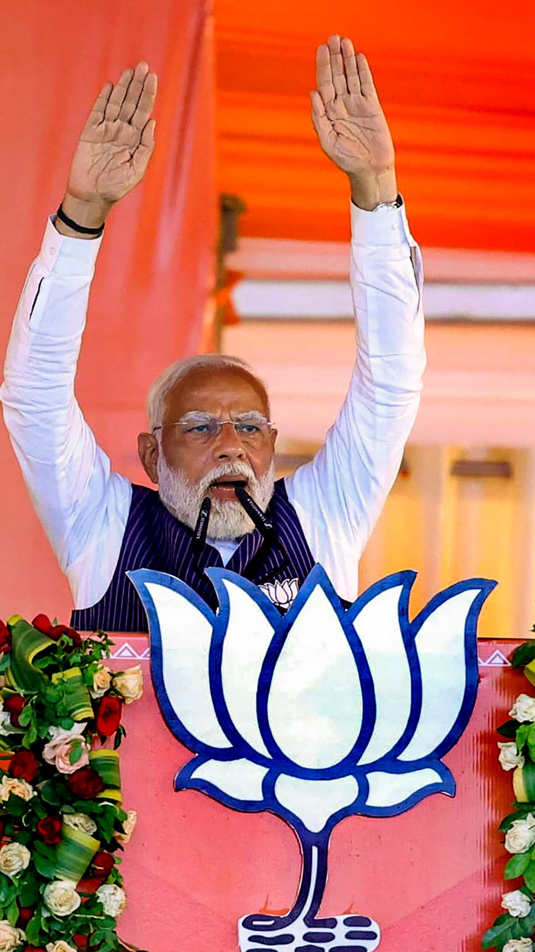 Prime Minister Narendra Modi addresses 'Nari Shakti Samvad' in Varanasi