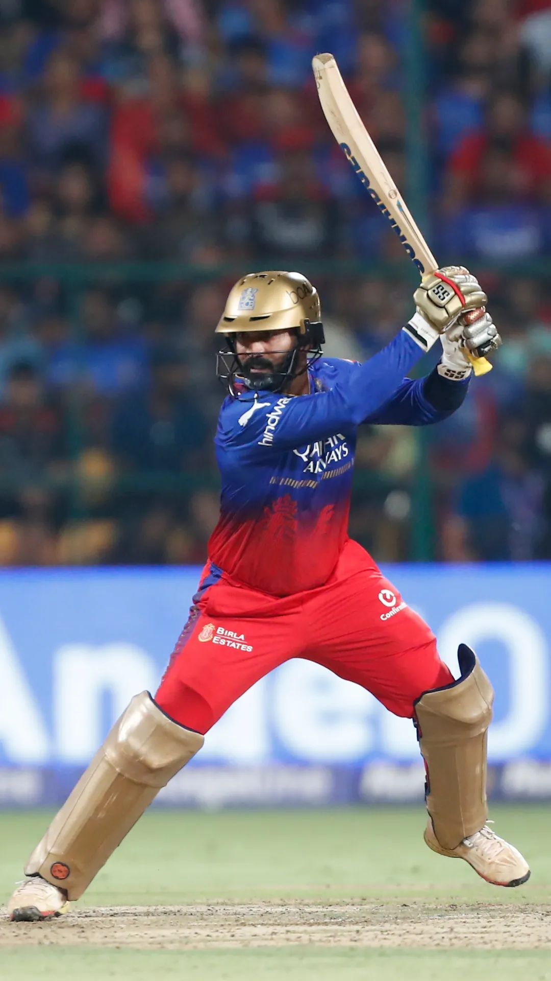 Dinesh Karthik achieves what Virat Kohli has not during RCB vs CSK clash
