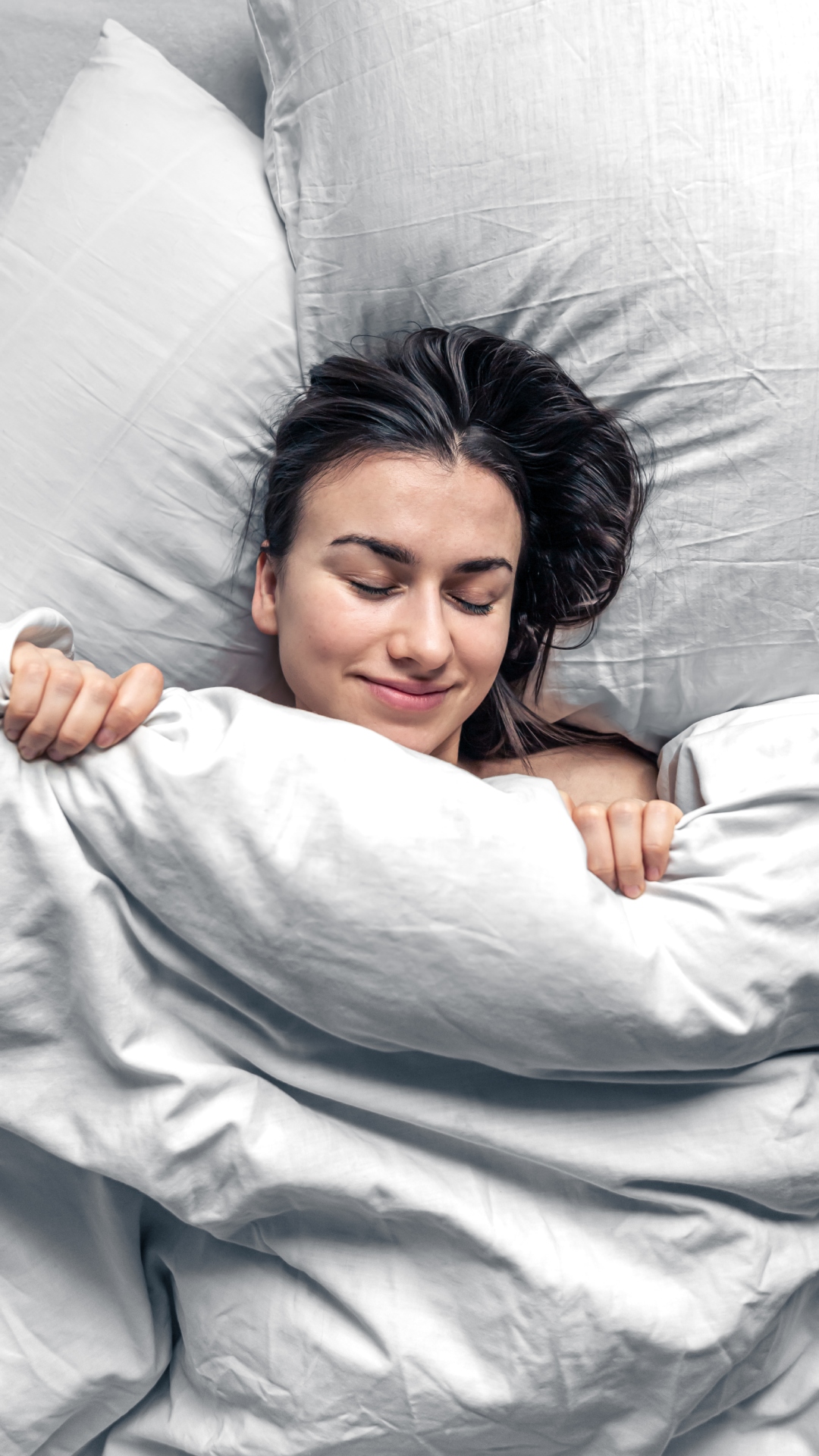 5 essential habits for a healthy bedtime routine for adults