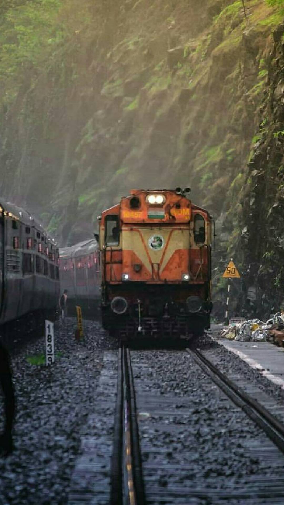 These apps by Indian Railways will make your train travel easy 