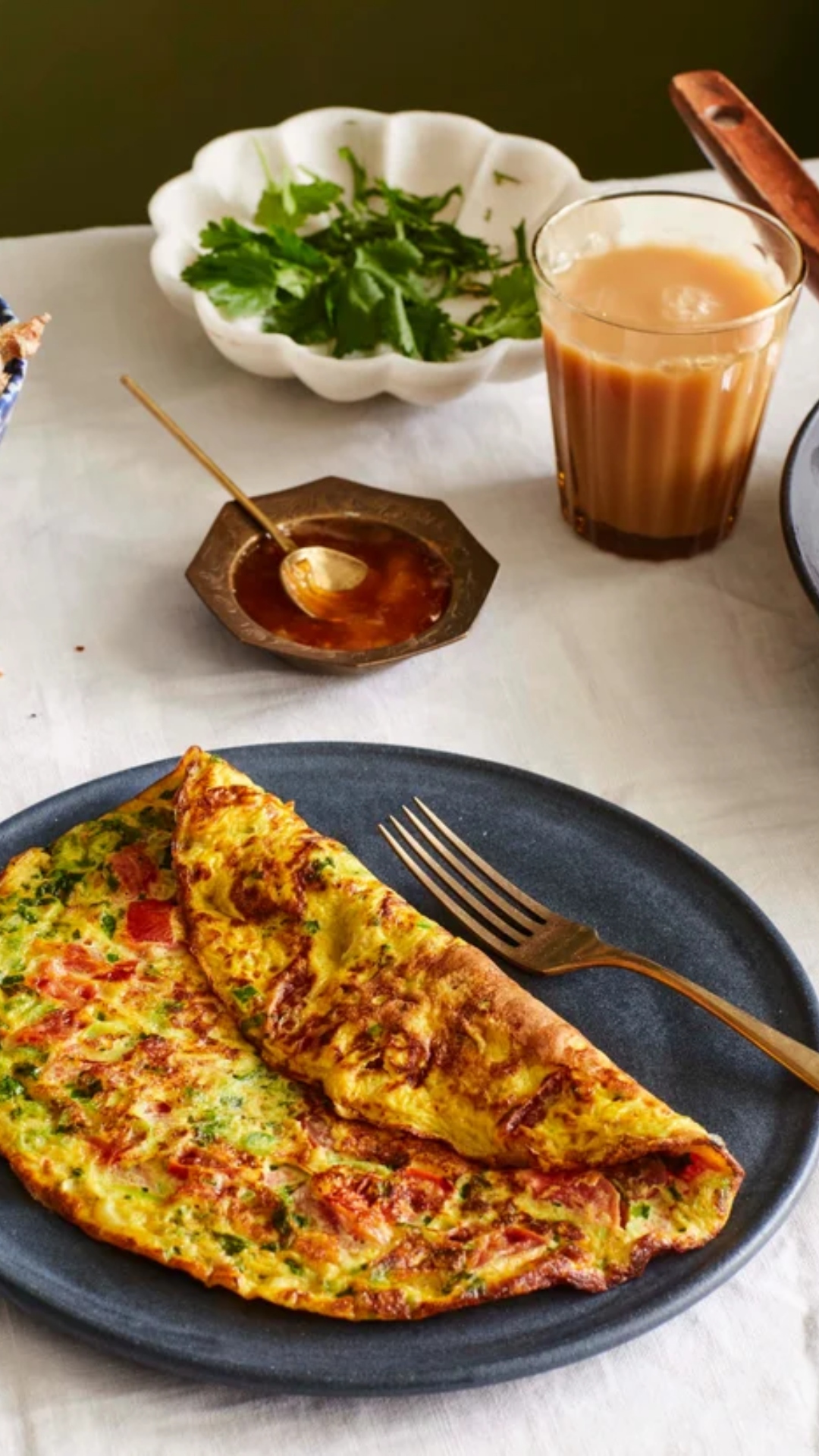 5 easy steps to make perfect Masala Omelette for breakfast