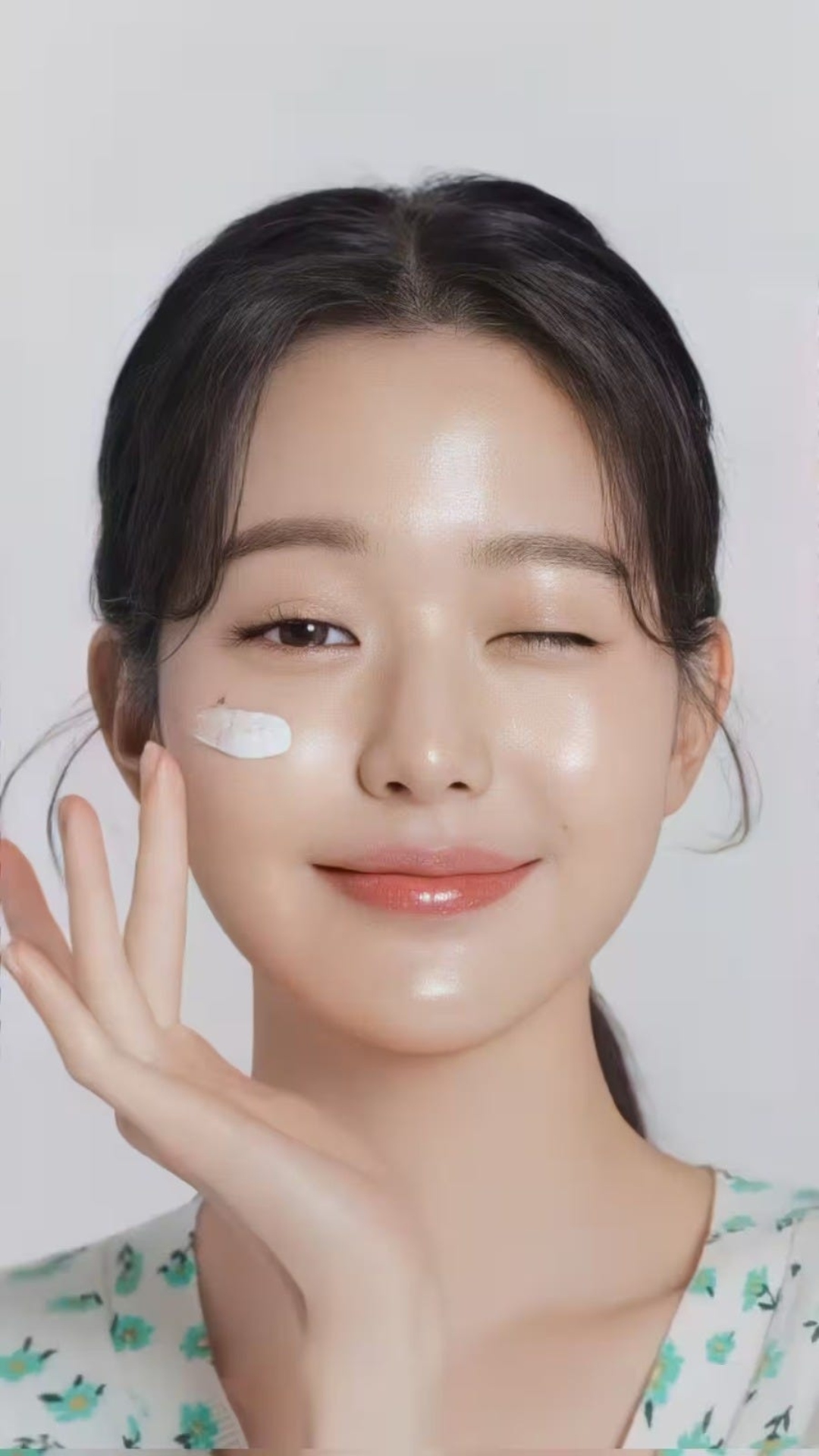 5 easy steps to get Korean glass skin at home