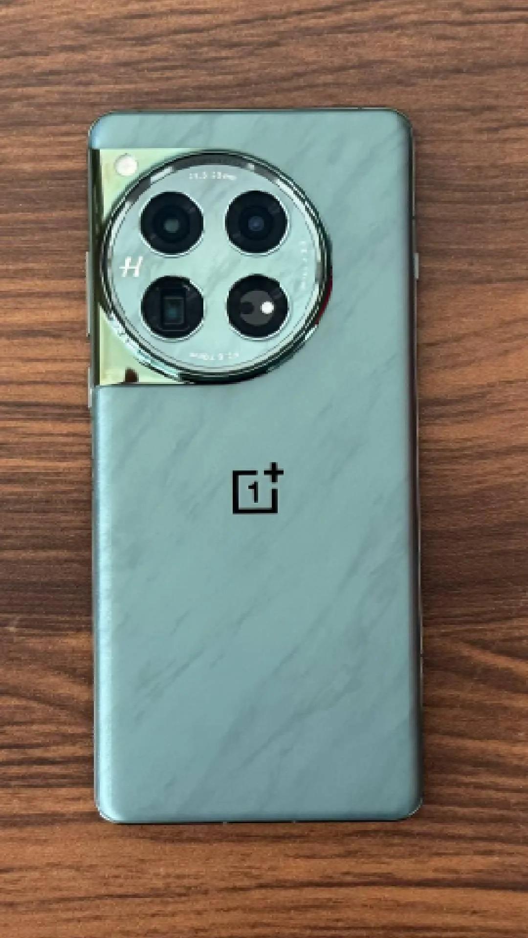 OnePlus 12 with free Buds Pro 2 available for Rs 55,999: Here's where to buy