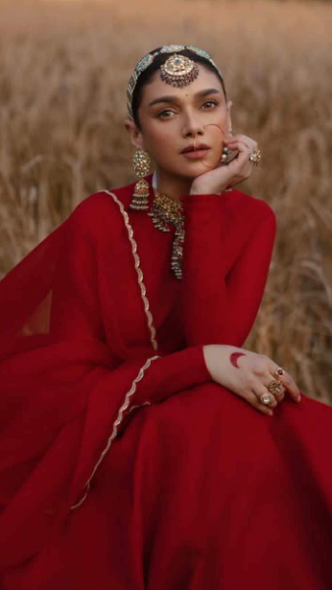 6 celeb-inspired red traditional outfits for bride-to-be