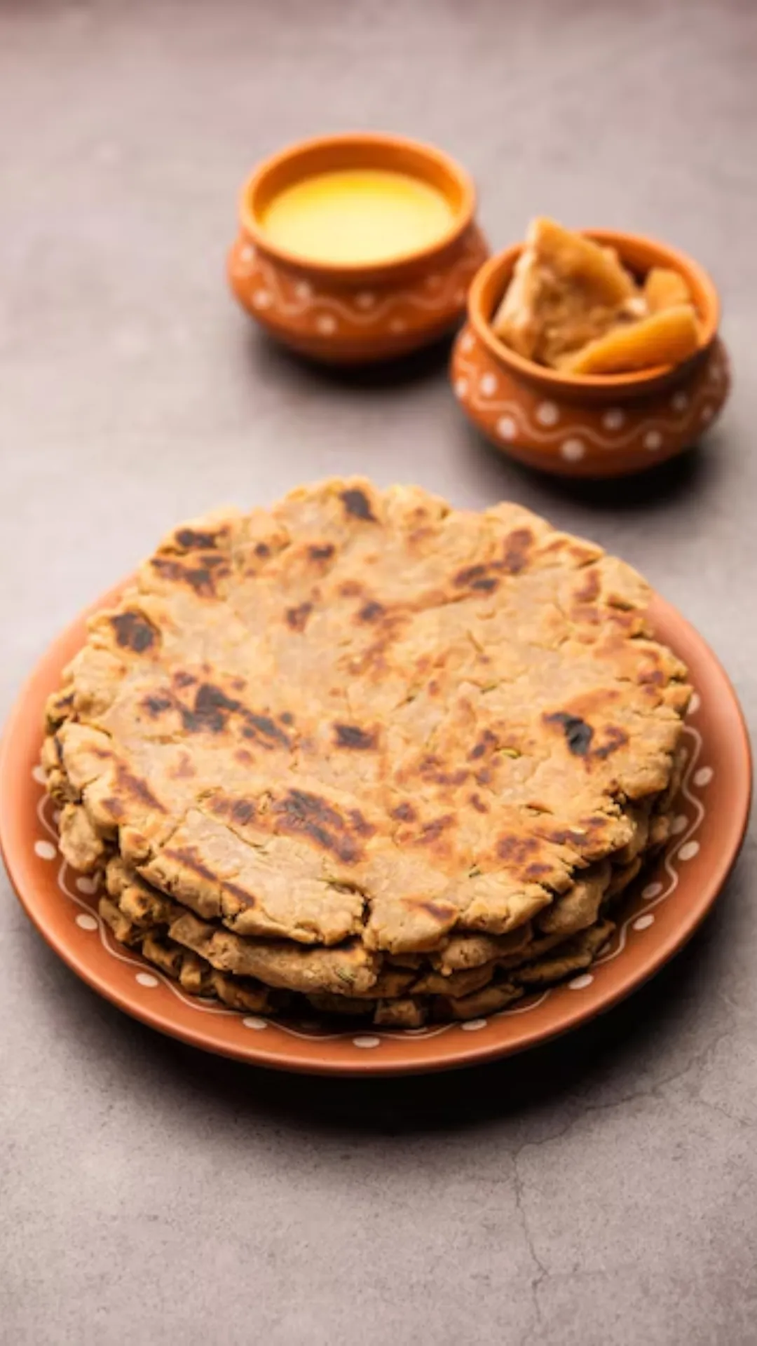 5 benefits of eating roti with ghee and gud in winter