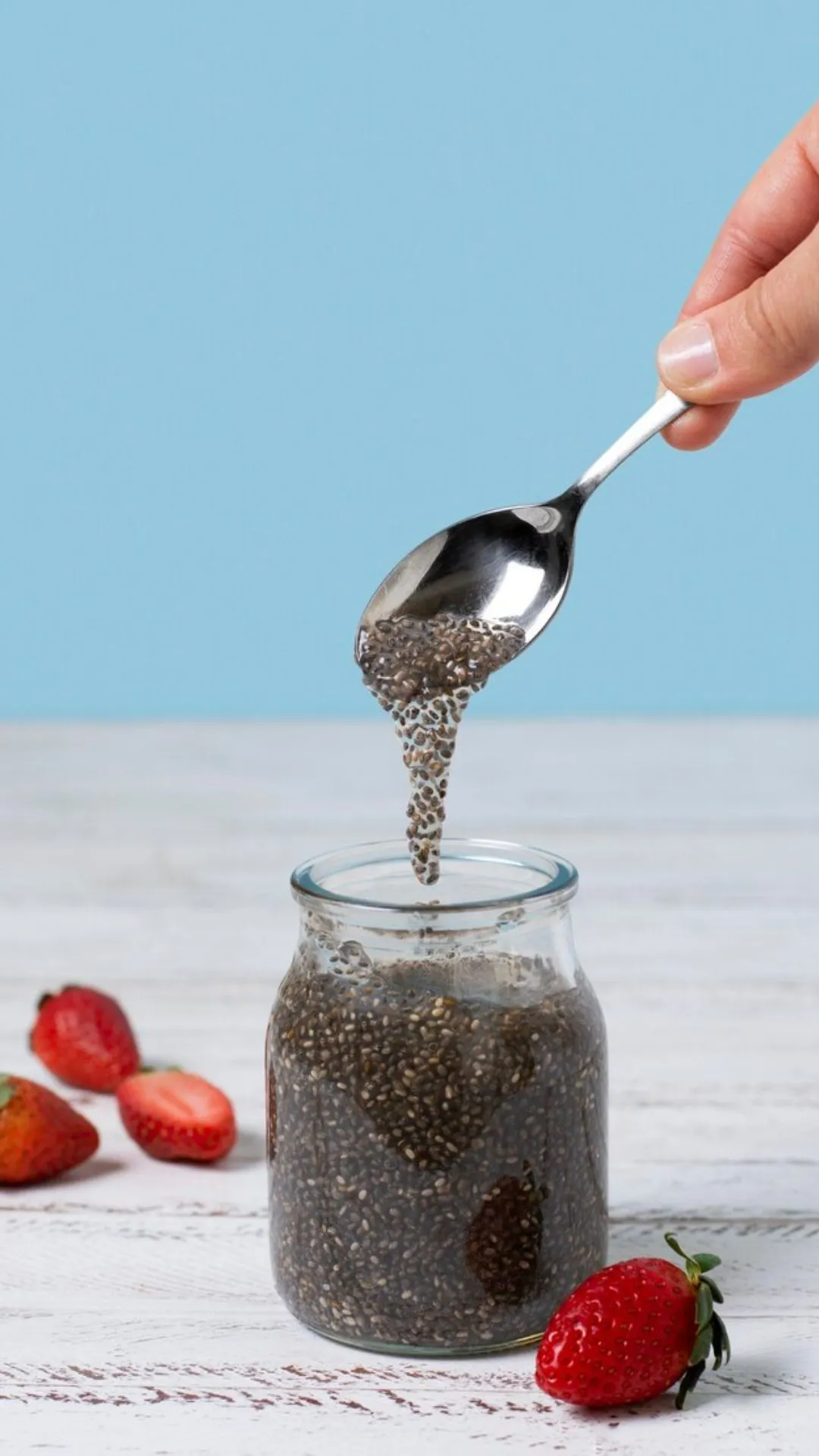 5 reasons why you shouldn't eat chia seeds without soaking