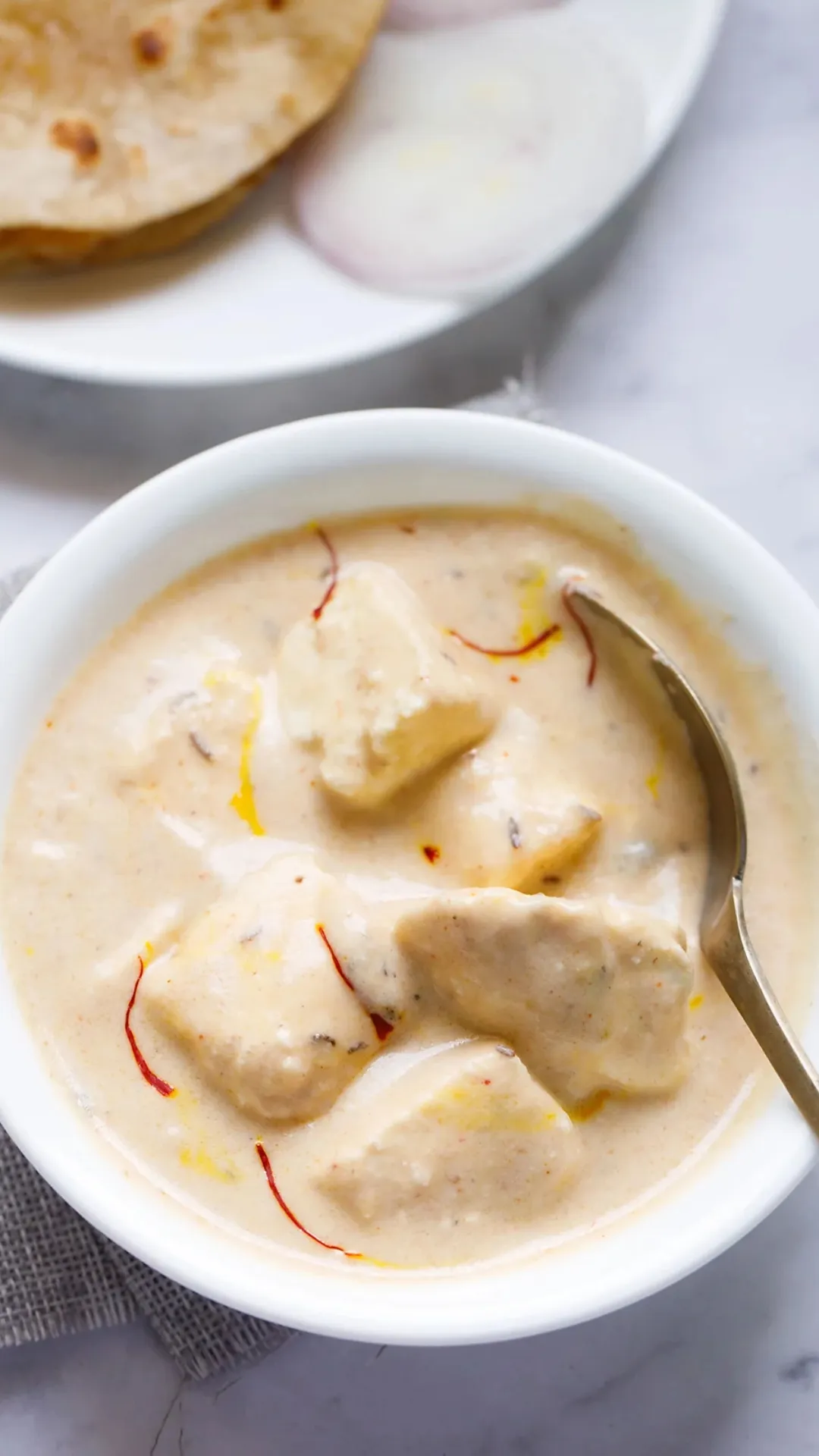 5 easy steps to make white gravy for paneer without cashews or cream