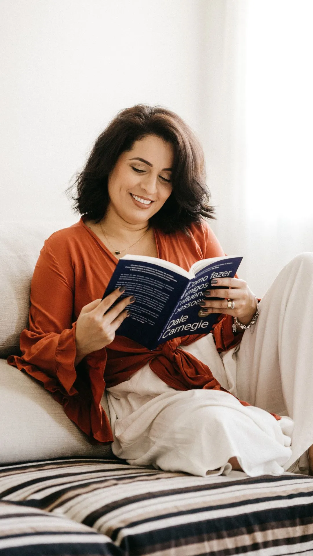 5 easy ways to make reading a daily habit