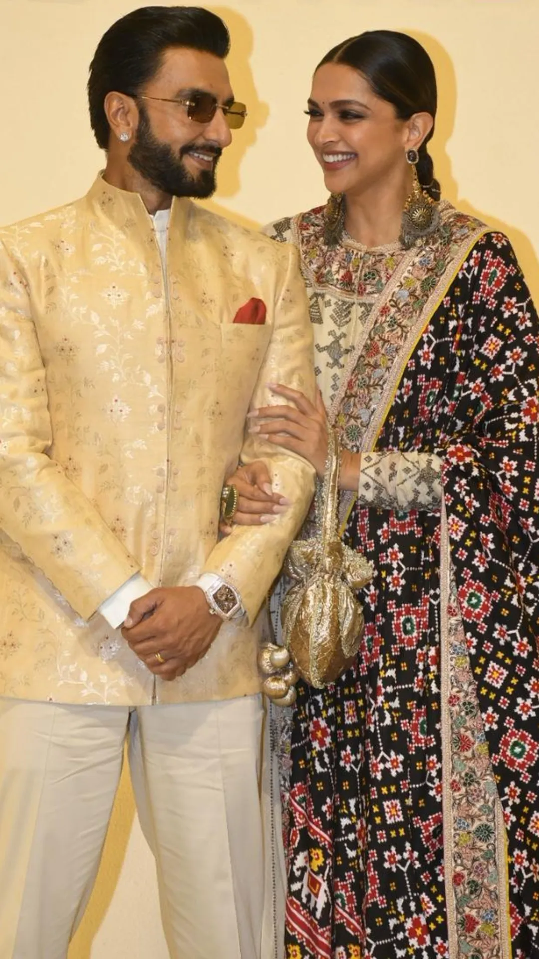 Ranveer Singh-Deepika Padukone and others grace Swadesh event