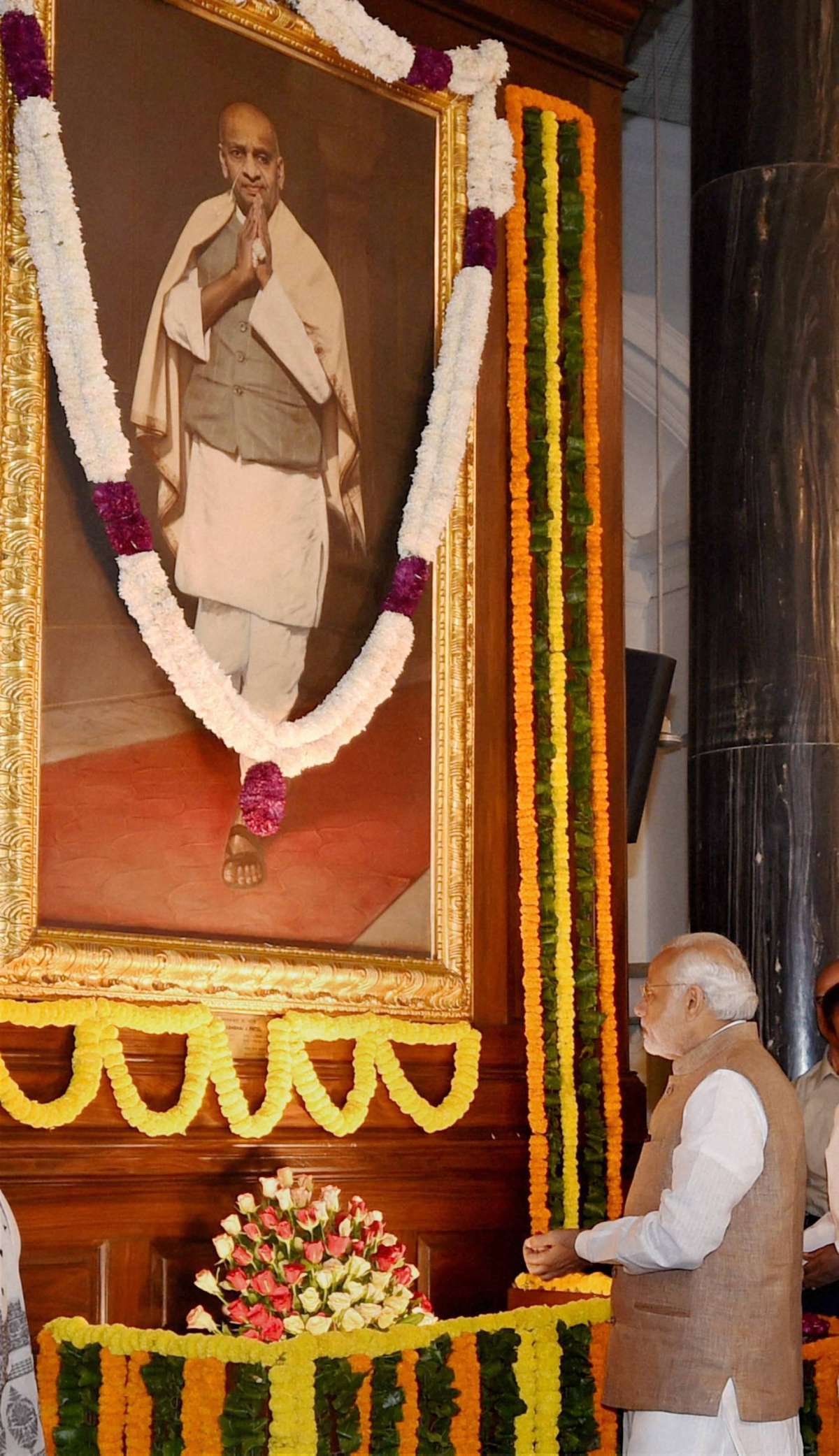 PM Modi Pays Tribute To Sardar Vallabhbhai Patel On His 141st Birth ...