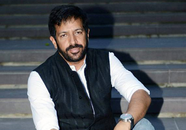 ‘Phantom’ director Kabir Khan besieged at Karachi Airport, faces shoe ...