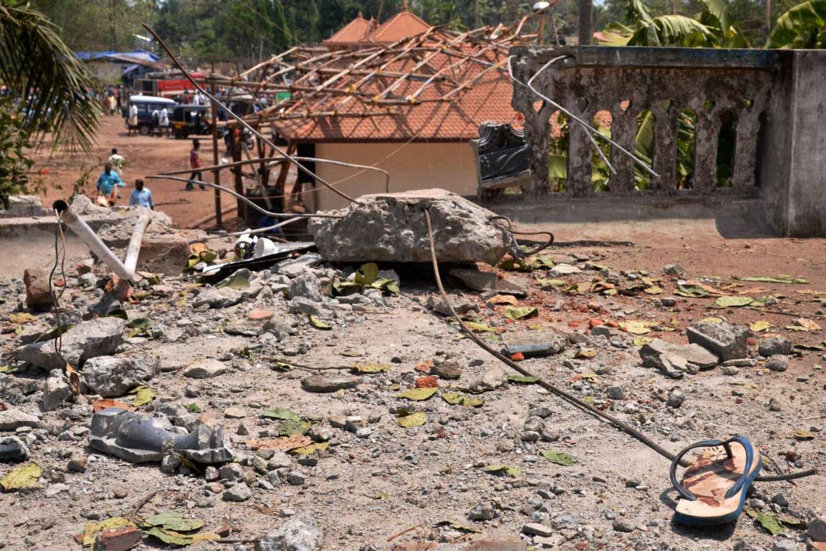 Kerala Temple Fire Police Detain Five People As Death Toll Mounts To 112 India News India Tv