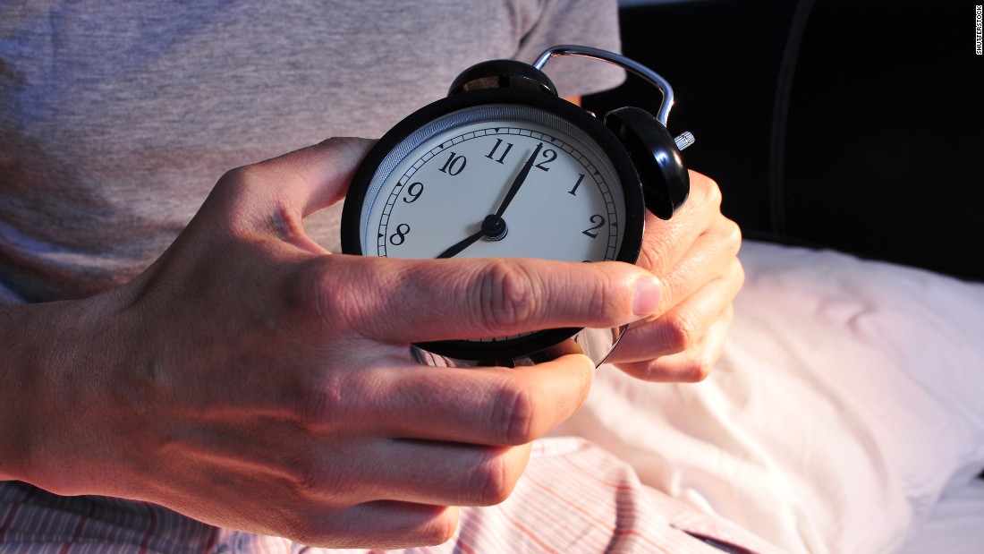 4 Ways to Tell Time Without a Clock - wikiHow