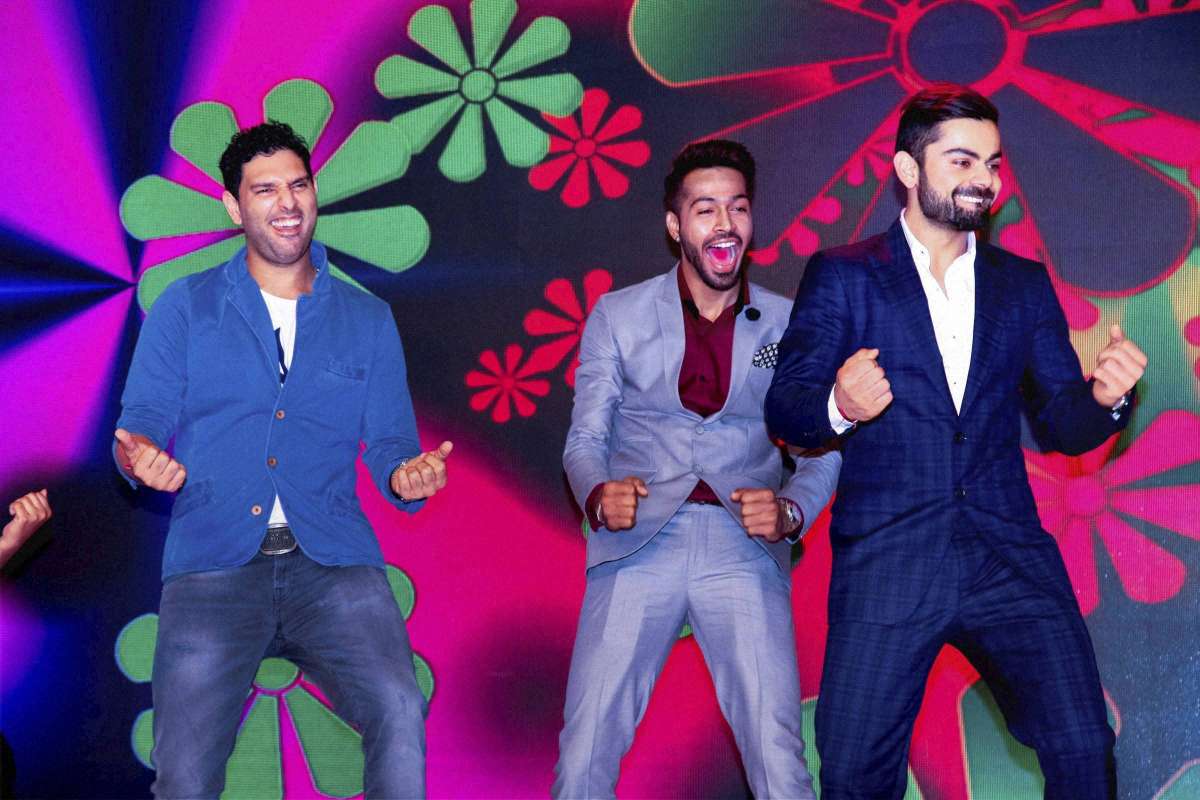 Kohli, Yuvraj, Dhoni dancing Kohli, Yuvraj, Dhoni dancing