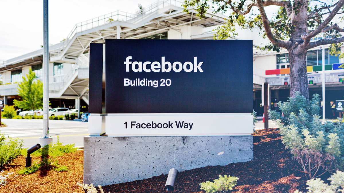 Facebook rolls out new features for Indian businesses in emerging mark