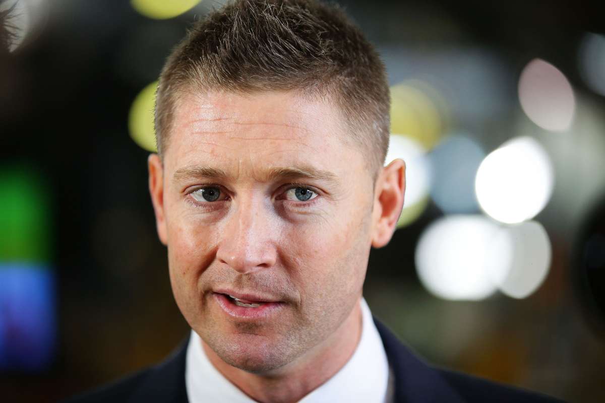 Aggregate more than 79 michael clarke cricketer hairstyle best - in ...