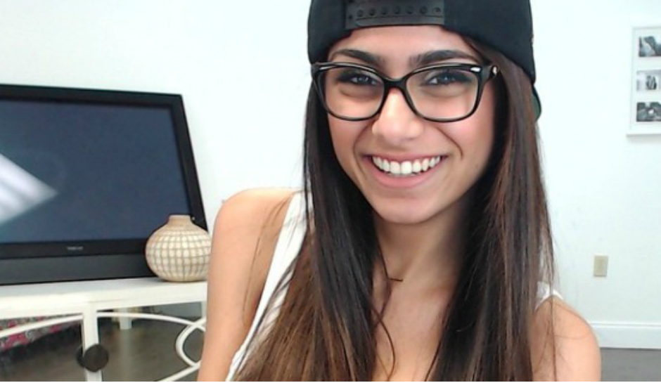 940px x 545px - Gone viral! Online petition urges Trump to appoint porn star Mia Khalifa as  US ambassador â€“ India TV