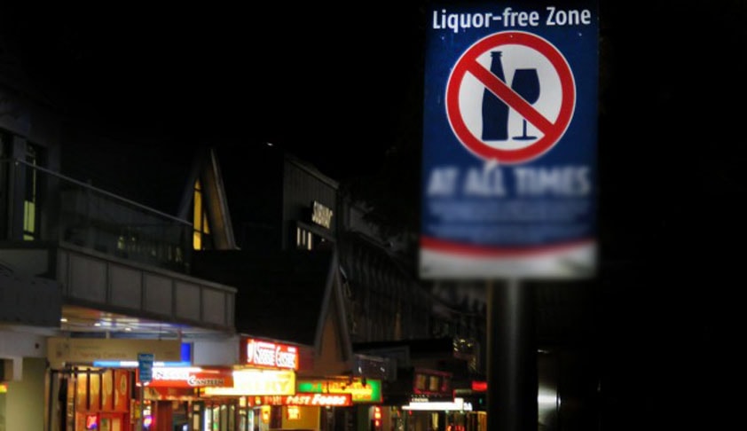 North Goa Police bans drinking on open beaches 