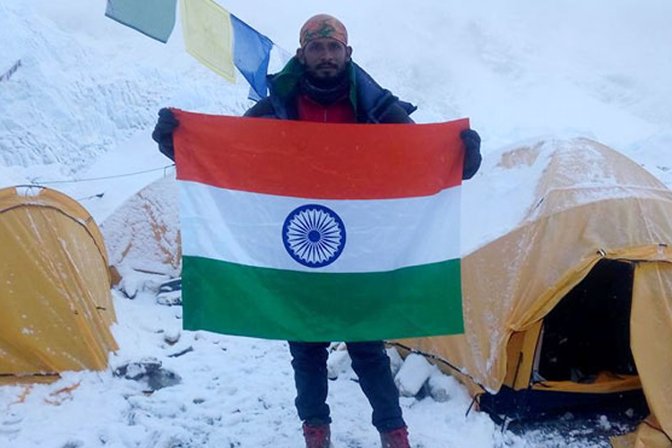 Indian youth, who went missing after scaling Mount Everest, found dead