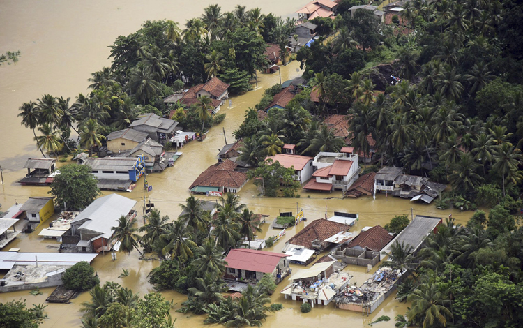 Death toll in Sri Lanka floods rises to 206; international aid pours in ...