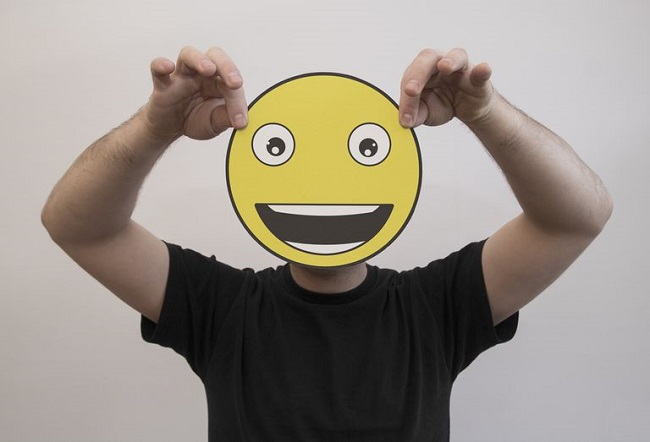 Smileys in formal email reflects professional incompetence