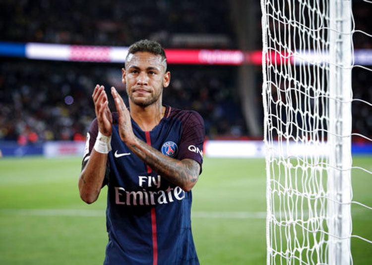 Barcelona Sue Neymar For 10 Million Signing Bonus India Tv