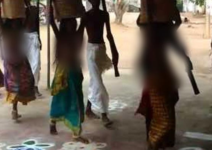Topless Minor Girls With Jewellery Adorning Necks In Madurai Temple