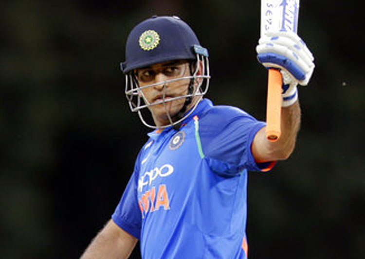 Dhoni gets Sachin Tendulkar's appreciation for smashing 100 international  cricket fifties | Cricket News – India TV