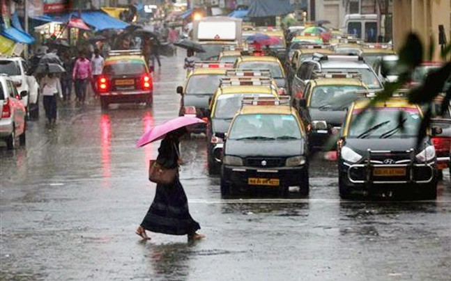 Heavy Rains Lash Mumbai, BMC On Alert | India News – India TV