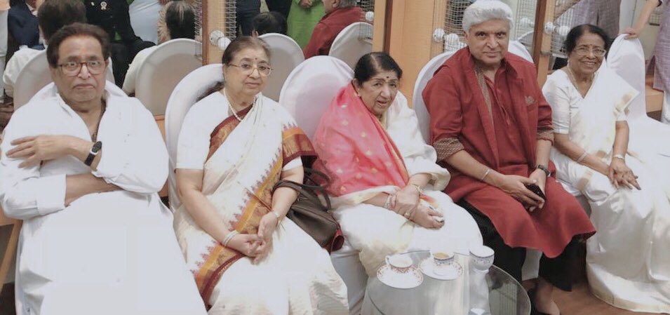 Lata Mangeshkar congratulates Javed Akhtar for receiving Hridaynath ...