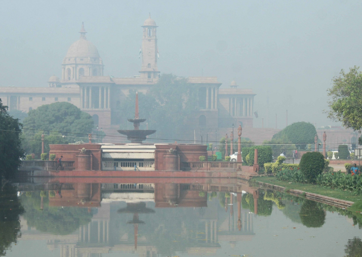 Delhi Air Quality Improves Slightly, But Still 'very Poor' – India TV