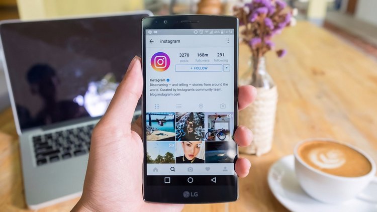 Instagram introduces GIF stickers to ‘stories’ 